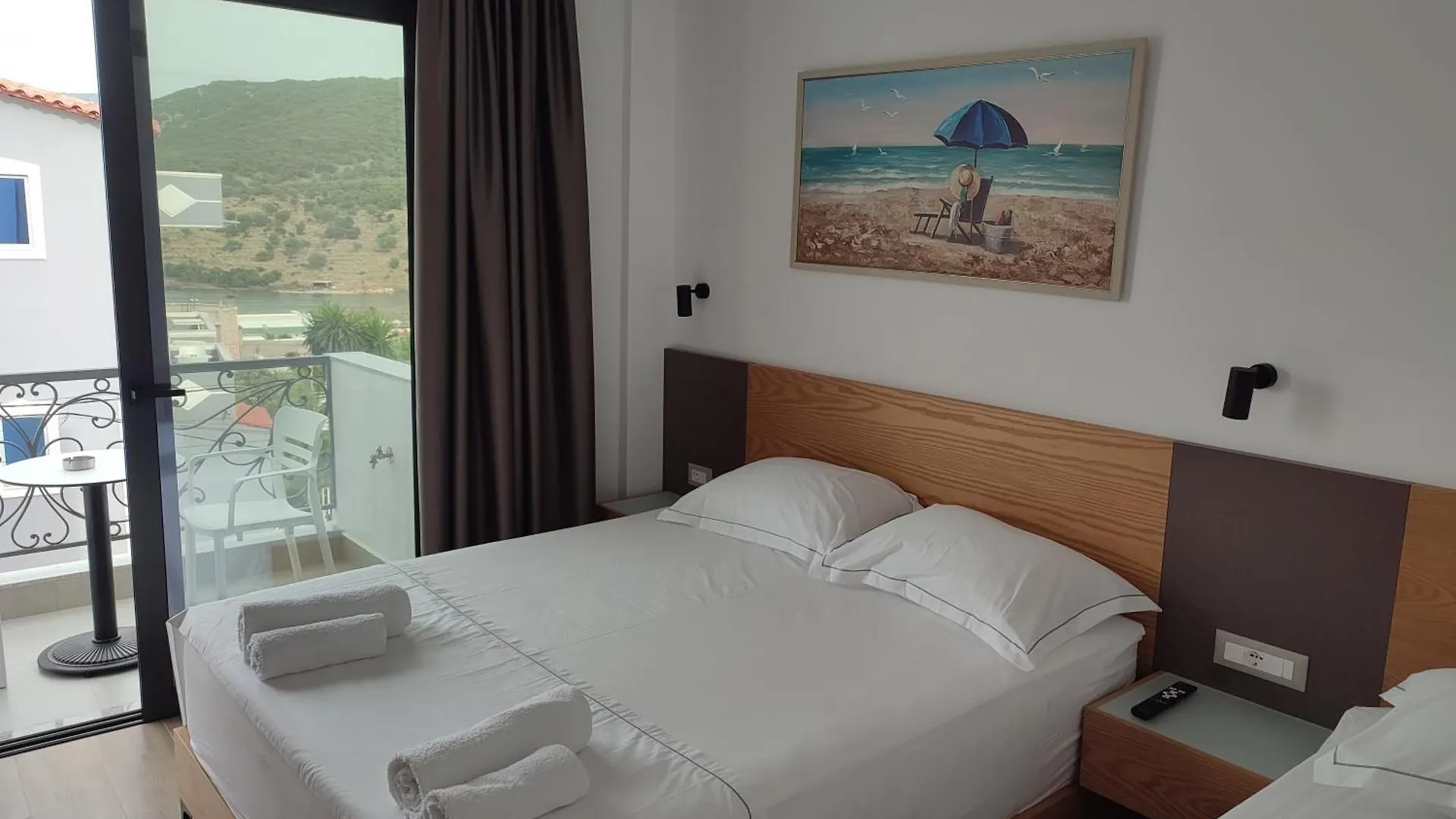 ***  Hotel Paja Ksamil Albanie